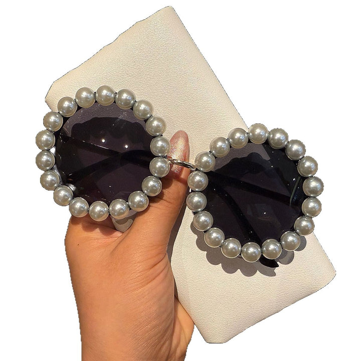 Women's elegant vintage sunglasses with pearl embellishment Bowlift