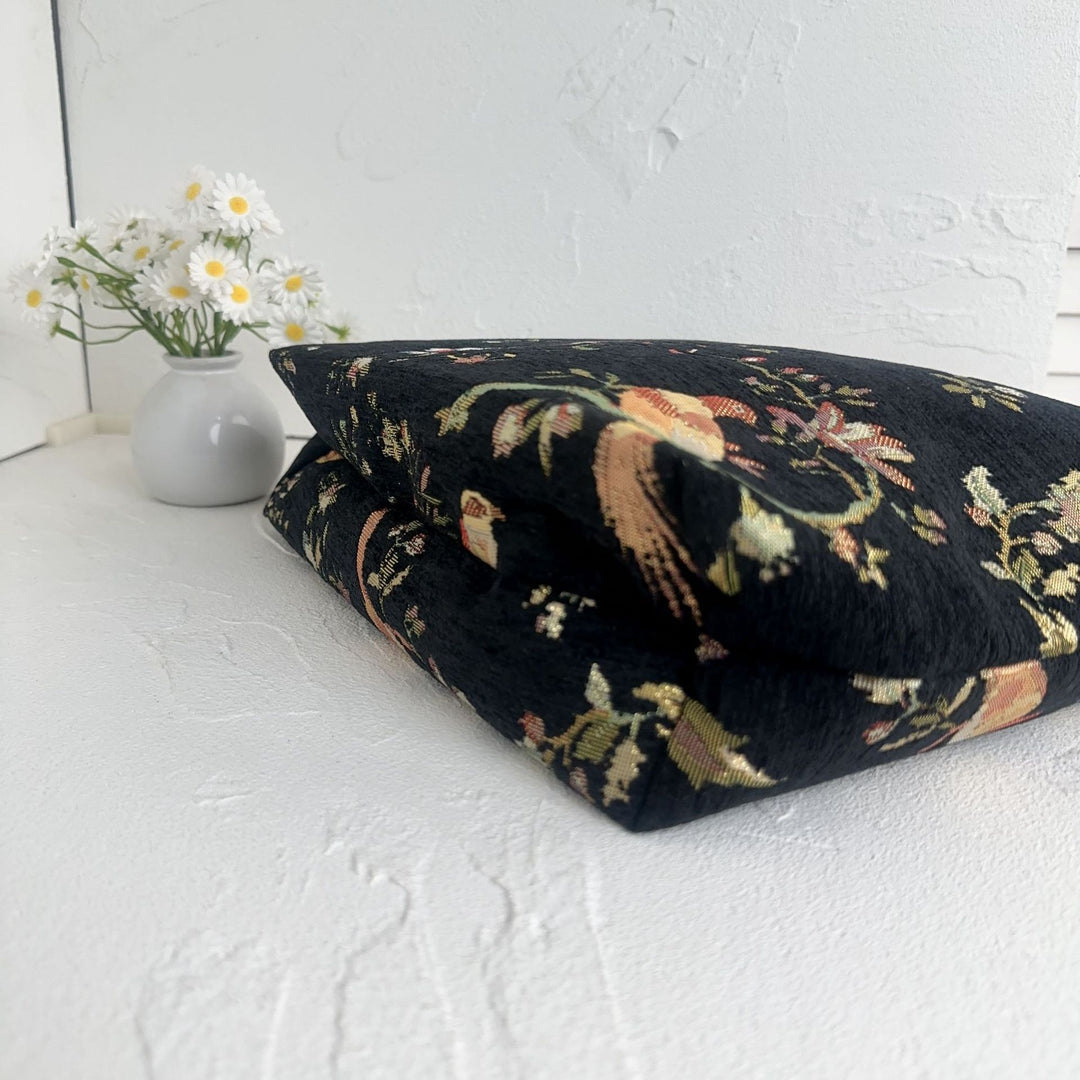 Handbag Bowlift