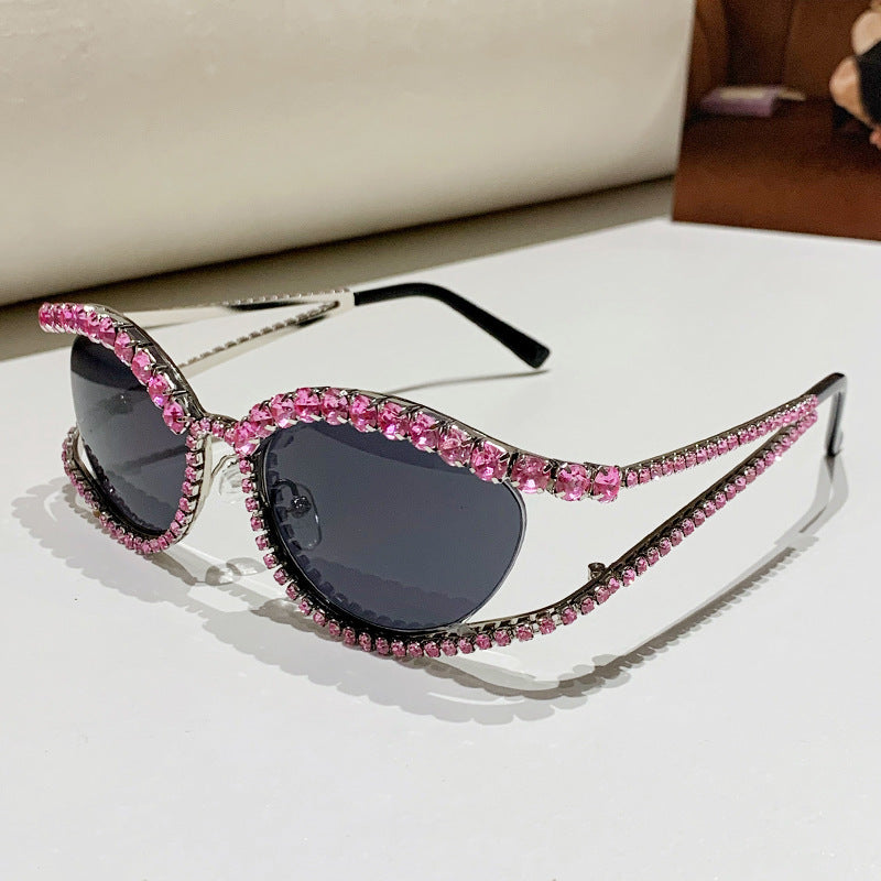 Ladies Glamorous Sunglasses with Sparkling Crystal Accents Bowlift