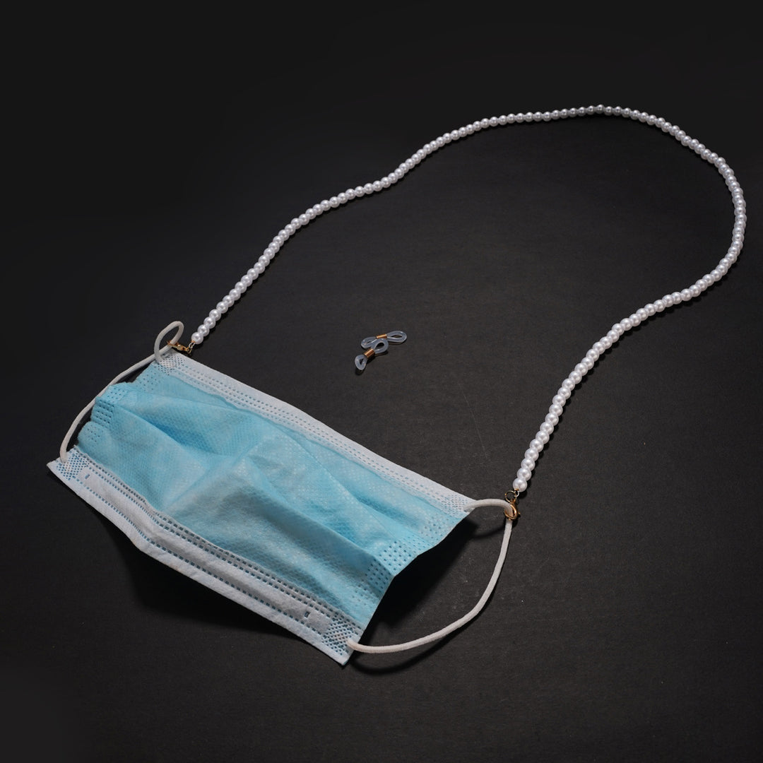 Elegant Pearl Eyewear Chain Bowlift