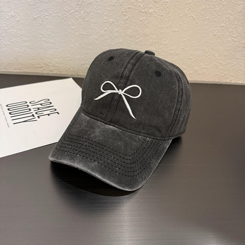 Vintage Bow-Embroidered Baseball Cap