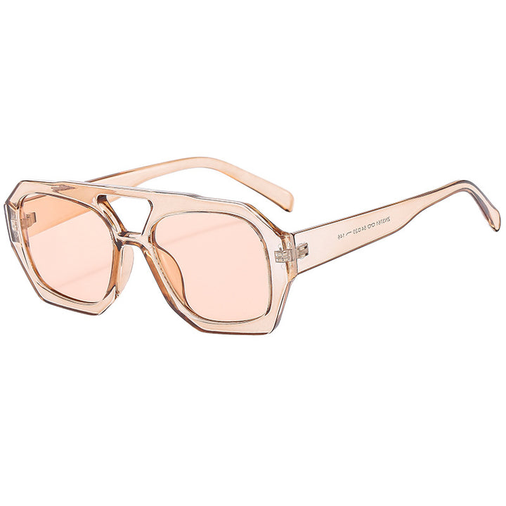 Women's fashionable sunglasses in contemporary design Bowlift