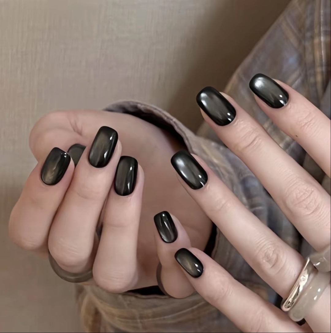 Stylish Press-On Nail Enhancements Bowlift