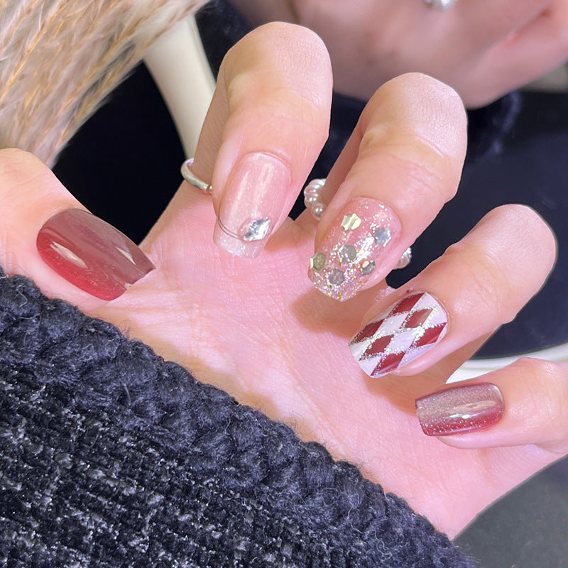 Glamorous Press-On Nail Set with Decorative Gemstone Accents Bowlift