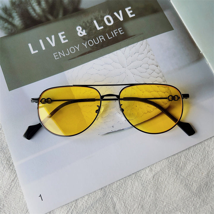Vintage-Inspired Aviator Sunglasses Bowlift