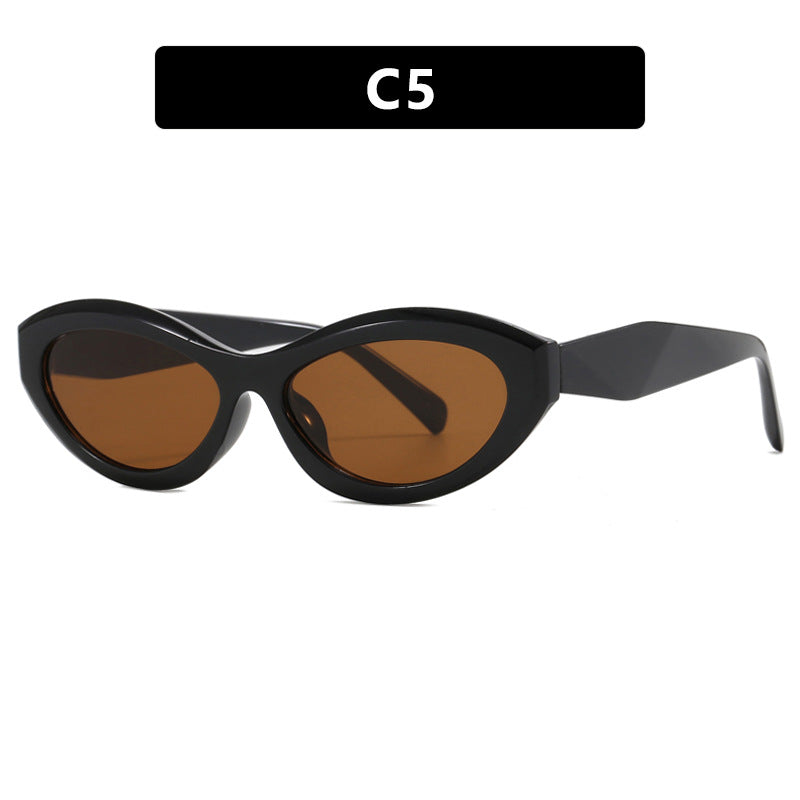 Ladies Cat-Eye Sunglasses with Stylish Frame Bowlift