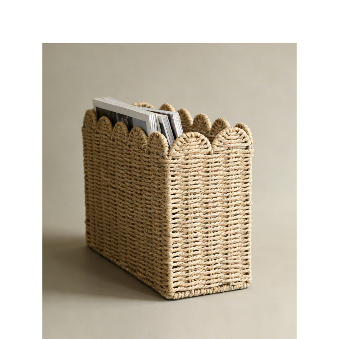 Decorative storage basket with waved edge Bowlift