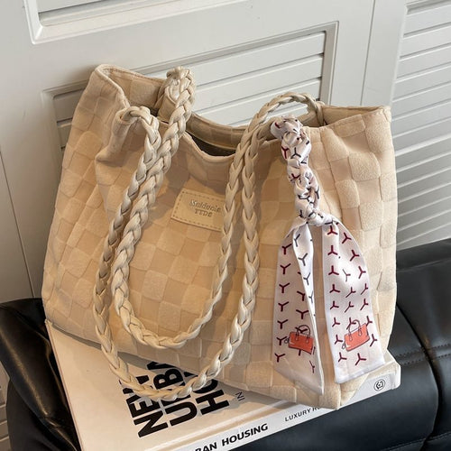 Woven Handcrafted Tote Bowlift