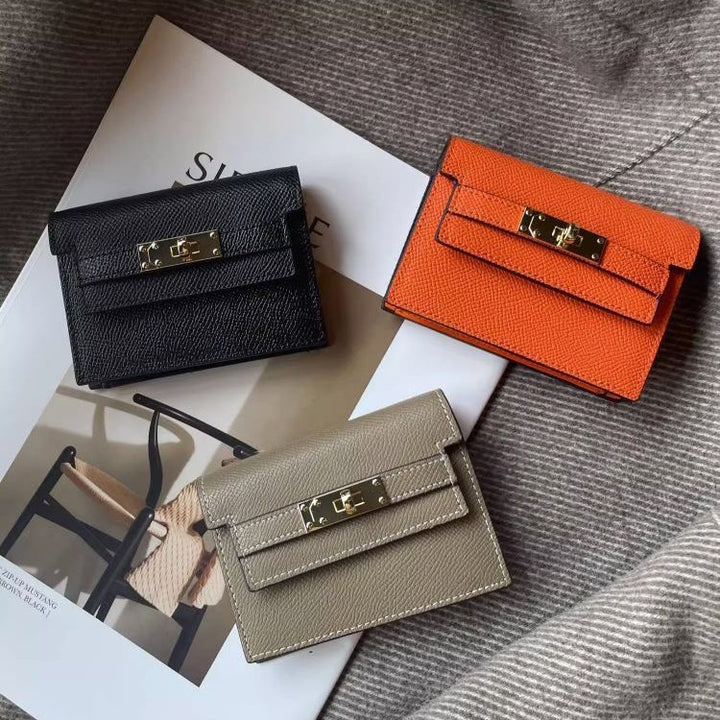 Premium Leather Cardholder with Elegant Closure Bowlift