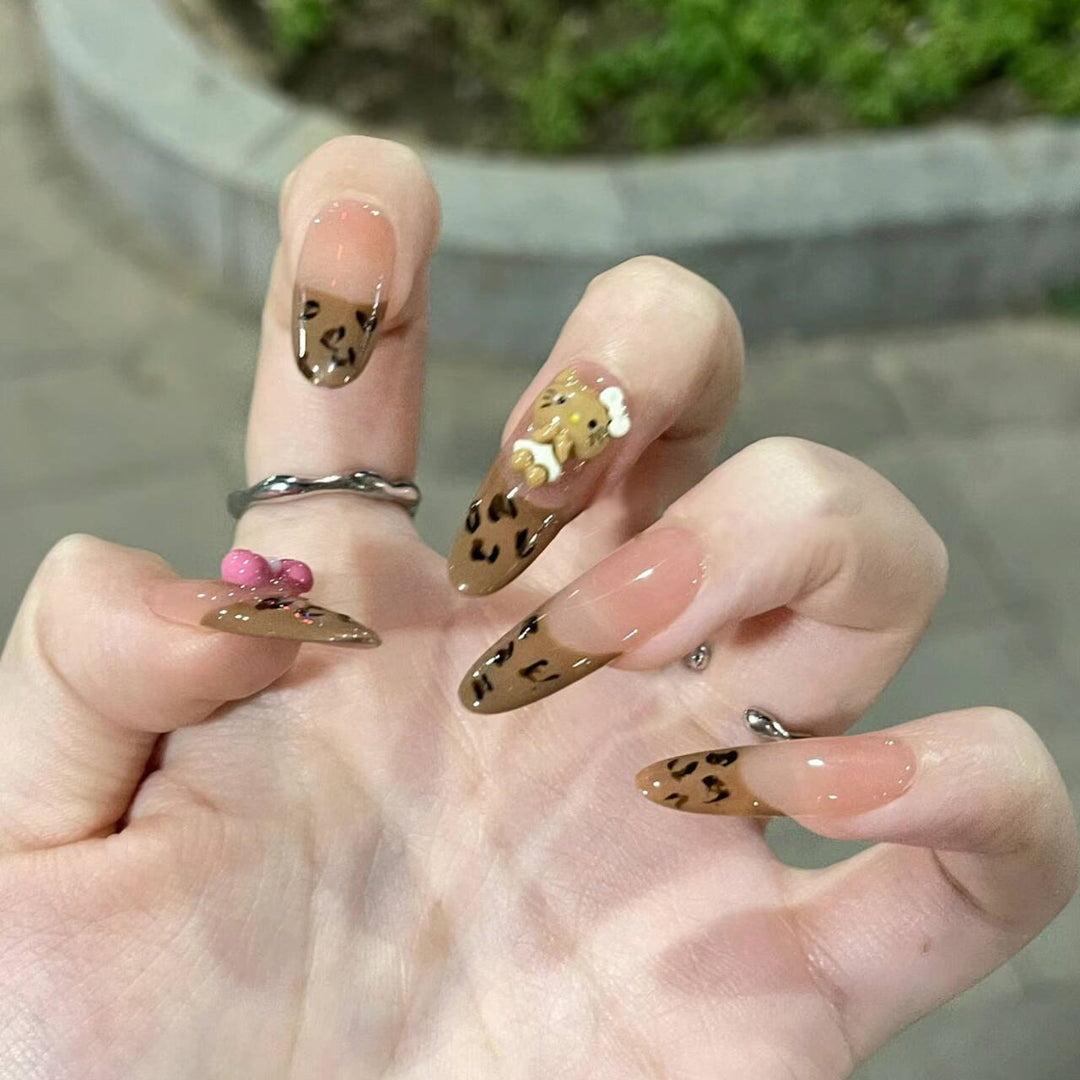 Decorative Animal-Themed Press-On Nail Extensions Bowlift