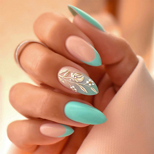 Artificial nail set with floral embellishments and elegant shape Bowlift