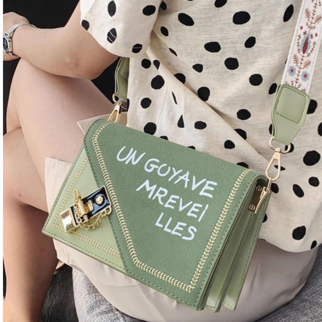 Fashionable Crossbody Bag Bowlift