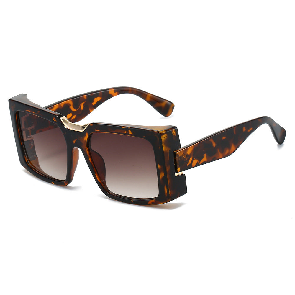 Women's sunglasses in a striking geometric design Bowlift