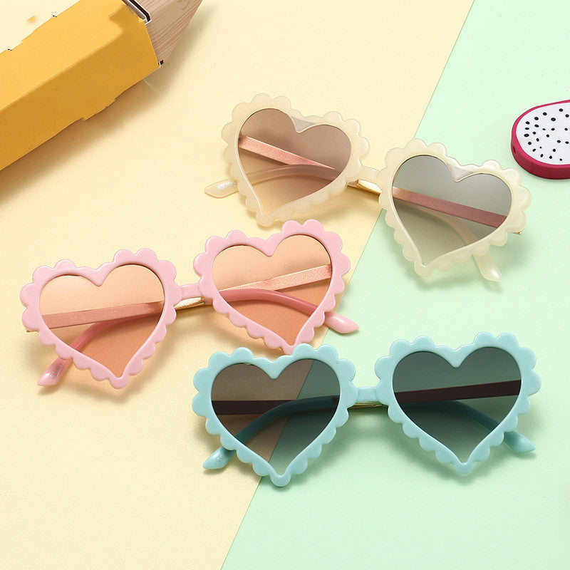 Women Heart Shaped Fashion Sunglasses Bowlift