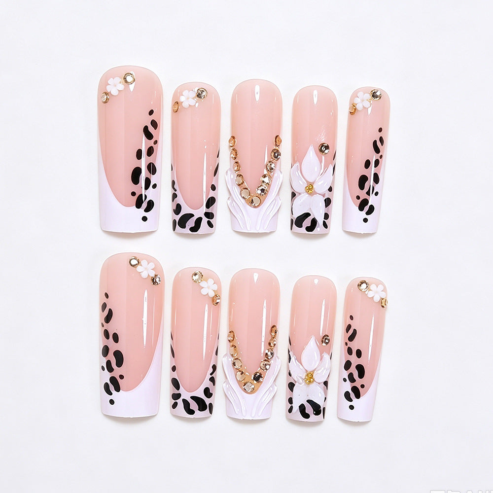 Artistic Nail Art Tips Bowlift