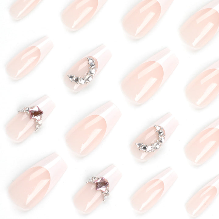 Elegant artificial nails with glitter accents Bowlift