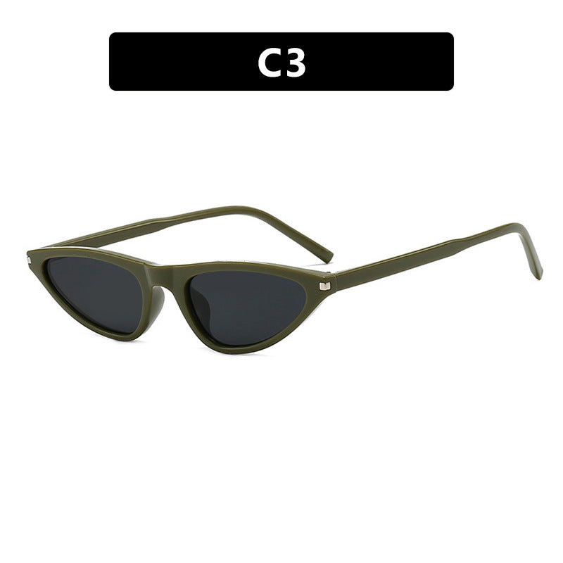 Ladies Cat-Eye Sunglasses with elegant plastic frame and UV protection Bowlift