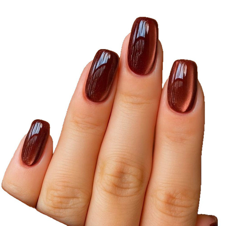 Artificial nails with matte finish and sparkling accents Bowlift