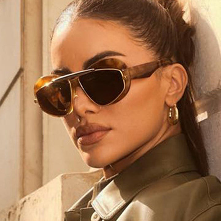 Women futuristic sunglasses with elegant frame Bowlift