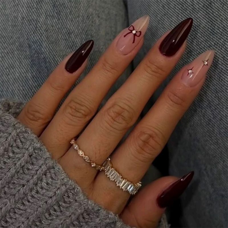 Artistic Press-On Nail Art Set with Decorative Bow and Crystal Accents Bowlift