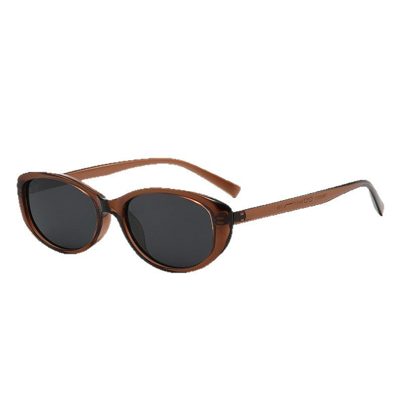 Ladies elegant sunglasses in modern cat-eye style Bowlift