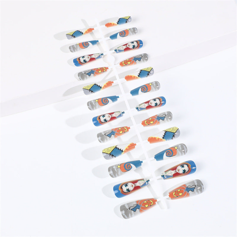 Creative Halloween-themed artificial nails Bowlift