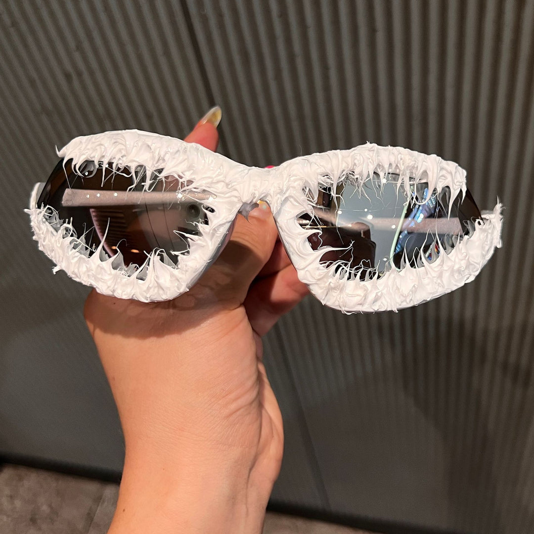 Women's avant-garde sunglasses Bowlift
