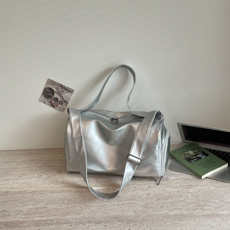 Elegant and Functional Travel Bag Bowlift