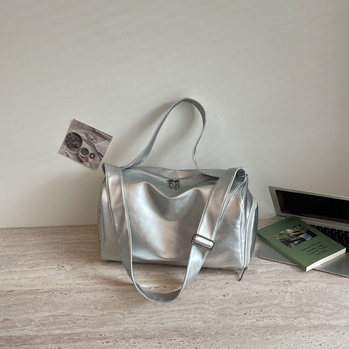 Elegant and Functional Travel Bag Bowlift