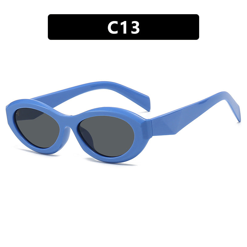 Ladies elegant Cat-Eye sunglasses with protective UV filter and fashionable frame Bowlift