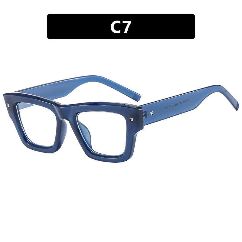 Ladies fashionable rectangular glasses with multifaceted design Bowlift