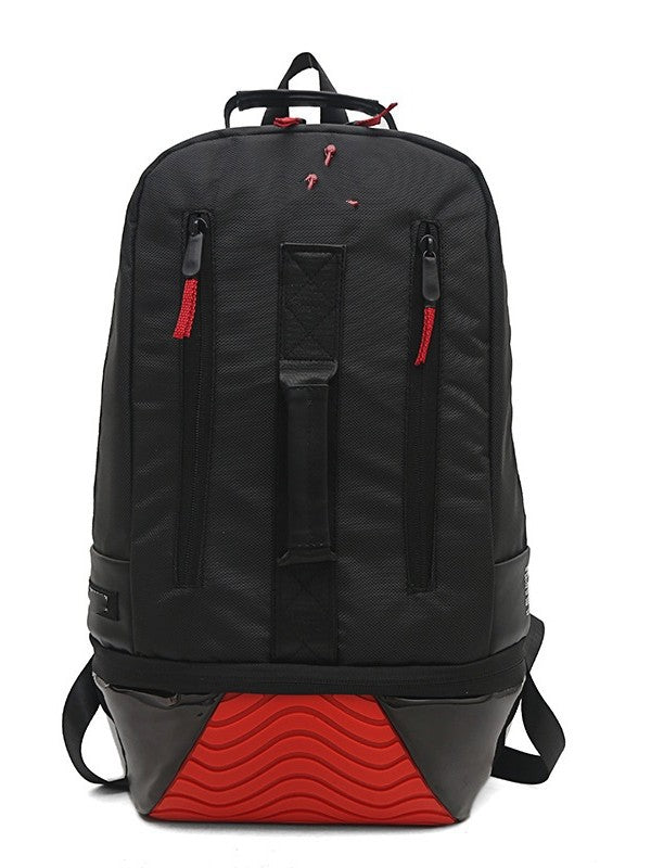 Sporty backpack with insulating bottom and water-repellent surface Bowlift
