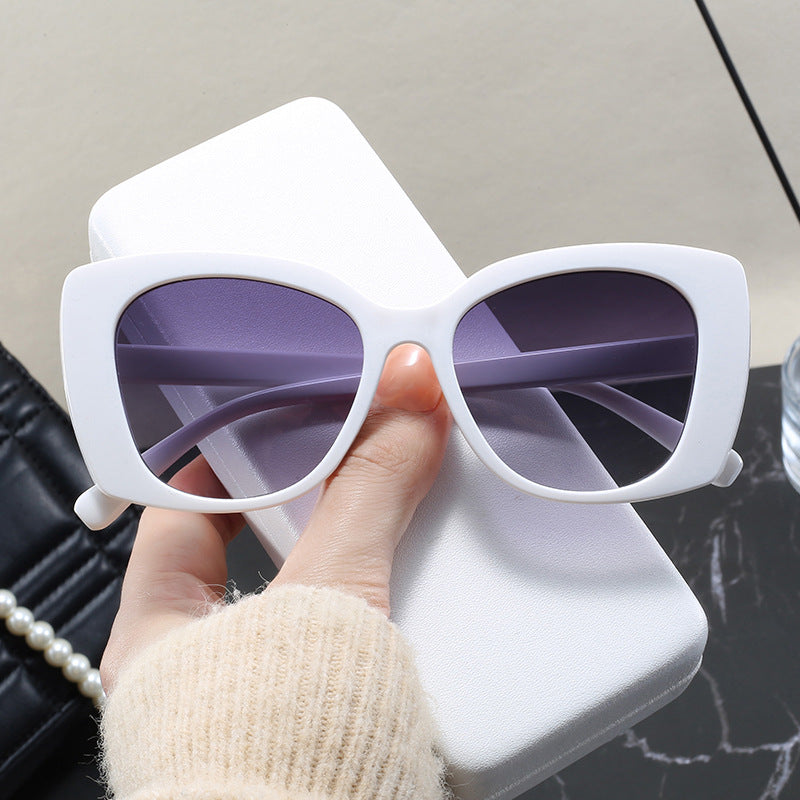 Women's oversized sunglasses with elegant design Bowlift