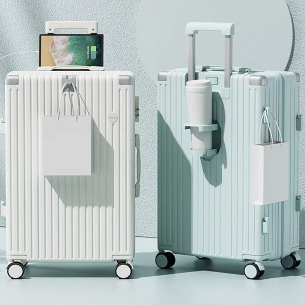 Expandable Hard-Shell Rolling Luggage Bowlift