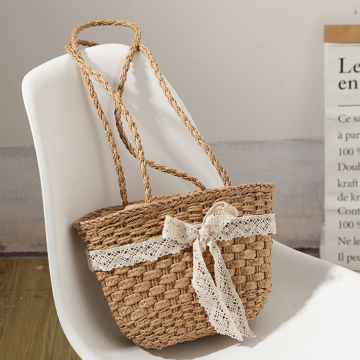 Elegant basket bag with decorative lace ribbon Bowlift