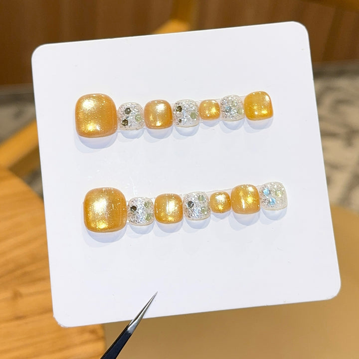Artificial nails with glamorous glitter effect and trendy design Bowlift