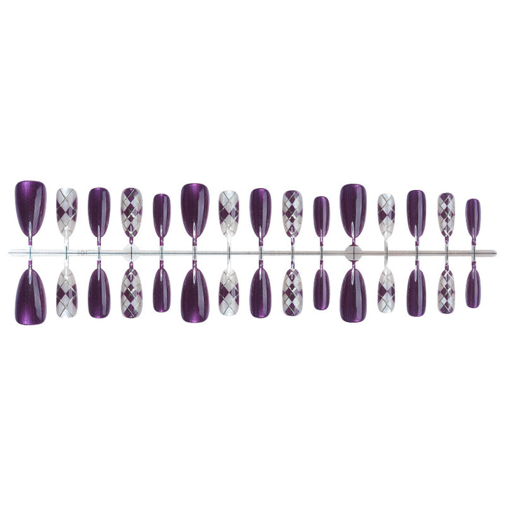 Artificial nail set with elegant checkered pattern and deep shine Bowlift