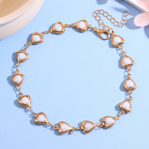 Charming Heart-Shaped Statement Bracelet Bowlift