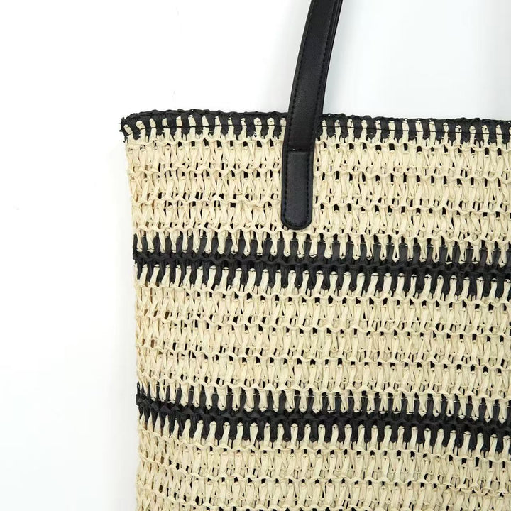 Beach bag with modern stripes and robust carrying straps Bowlift