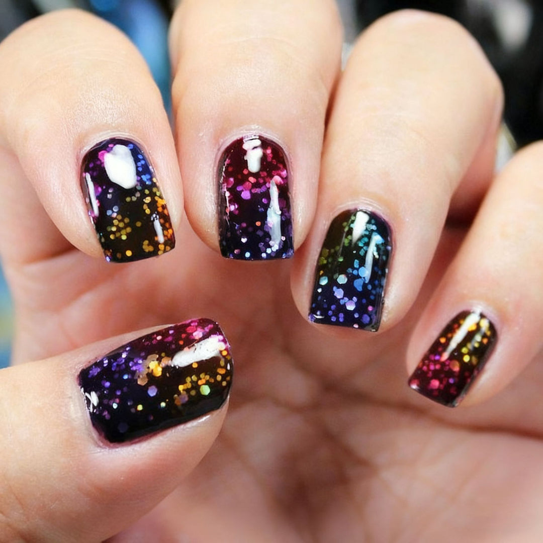 Creative Nail Art with Exotic Leaf Design Bowlift
