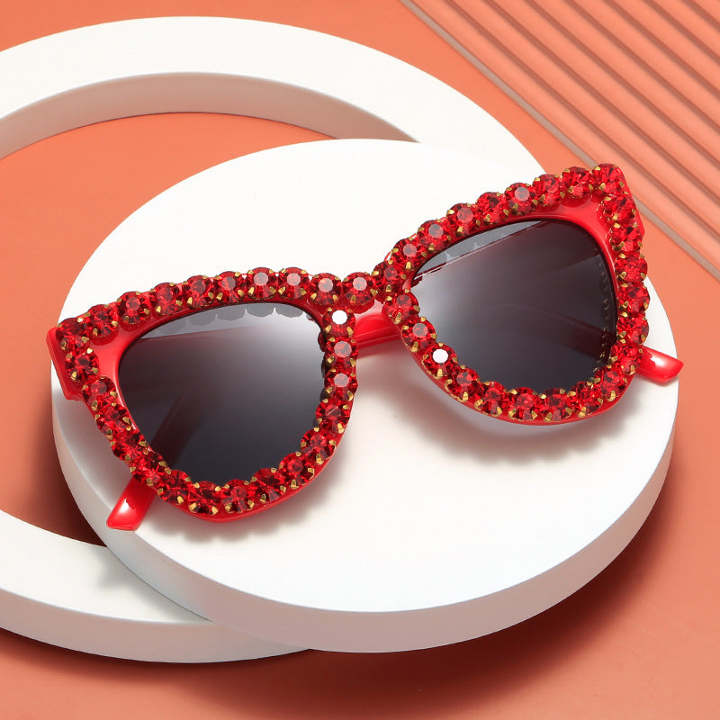 Women’s extravagant oversized sunglasses with crystal embellishments Bowlift