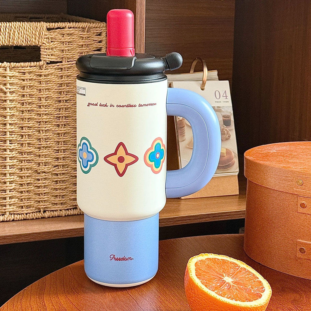 Women's drinking container with cheerful cat design Bowlift