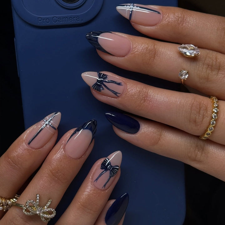 Artificial nails with elegant bow and geometric design Bowlift