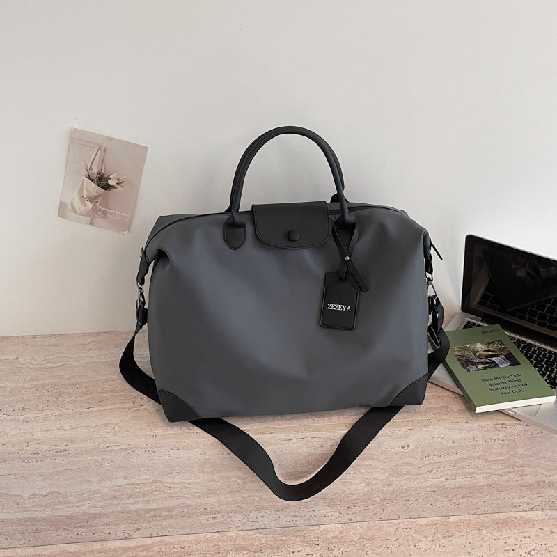 Elegant Travel Bag with Durable Material and Adjustable Shoulder Strap Bowlift