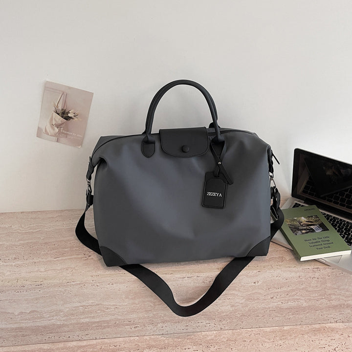 Elegant Travel Bag with Durable Material and Adjustable Shoulder Strap Bowlift
