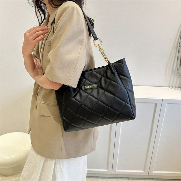 Elegant Quilted Tote Bag Bowlift