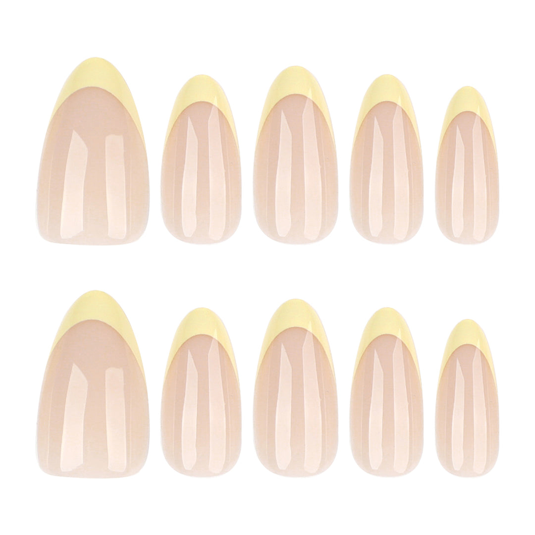 Elegant Nail Art with Gradient and Shine Bowlift