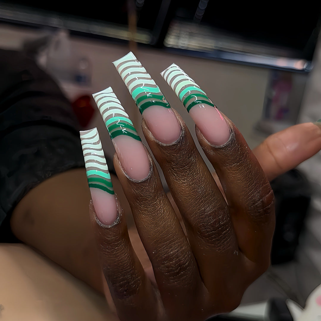 Artistic Long Press-On Nail Set with Unique Striped Design Bowlift