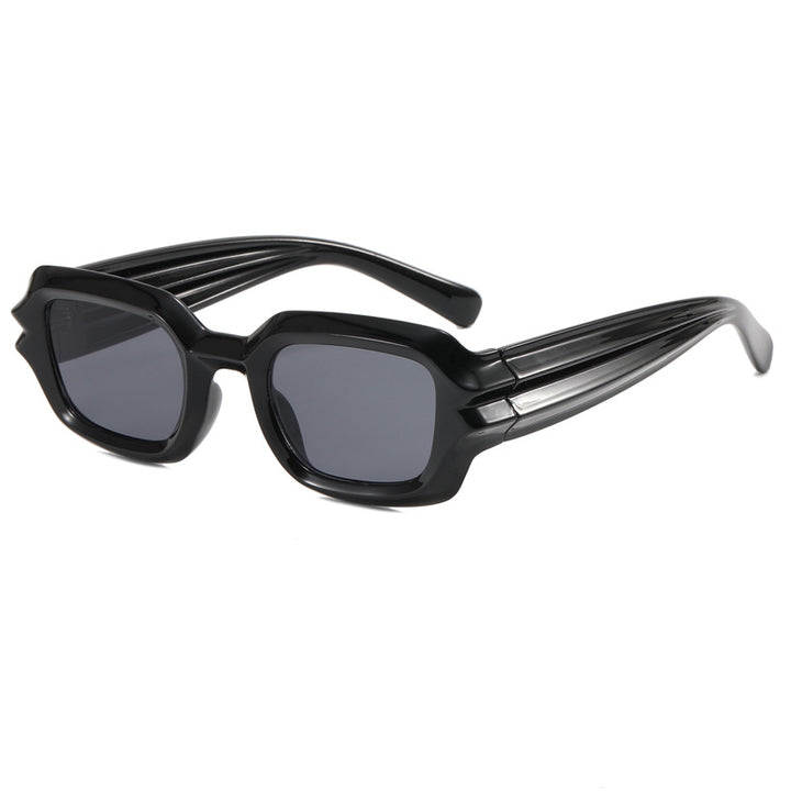 Women's fashionable sunglasses in contemporary design Bowlift