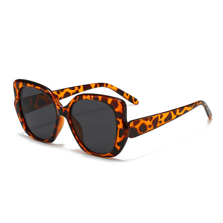 Women's oversized fashionable sunglasses with curved frame Bowlift